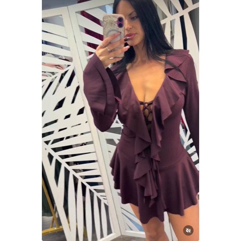 Vestido de licra fría con pantalón debajo